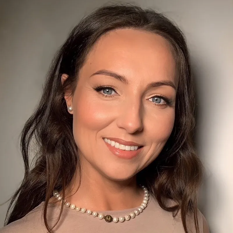 Ramunė Bauer, certified Neurographica Specialist, Neurographica Instructor & Aesthetic Coach in training